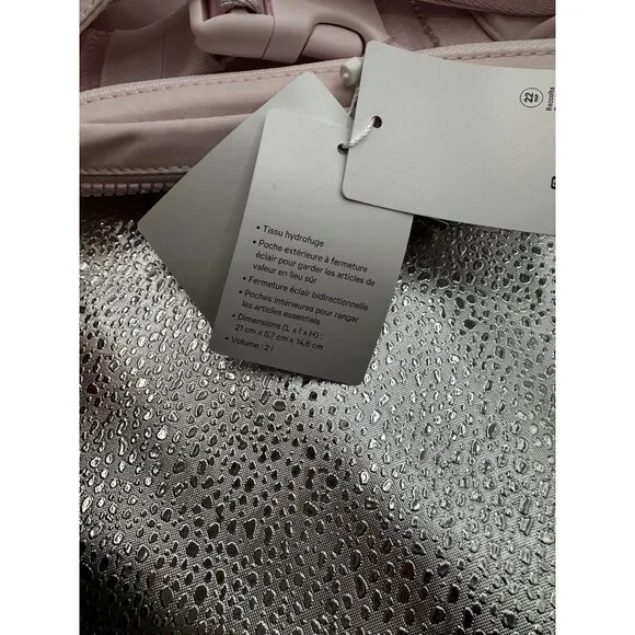 NWT Lululemon Everywhere Belt Bag Large 2L Blissful Pink Sold out on line - Picture 16 of 16